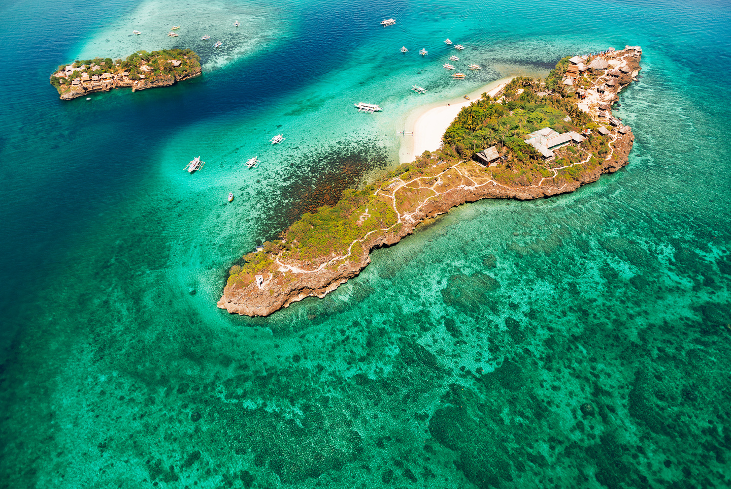  Beautiful Bay of Boracay Island